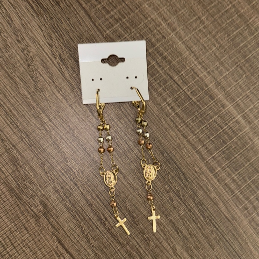 Virgin Mary dangle earrings 🌸